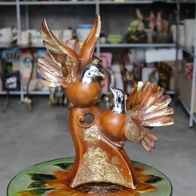 創(chuàng)意與寓意的優(yōu)雅棲居 批發(fā)樹脂工藝鴿子擺件，妝點家居與饋贈的藝術(shù)